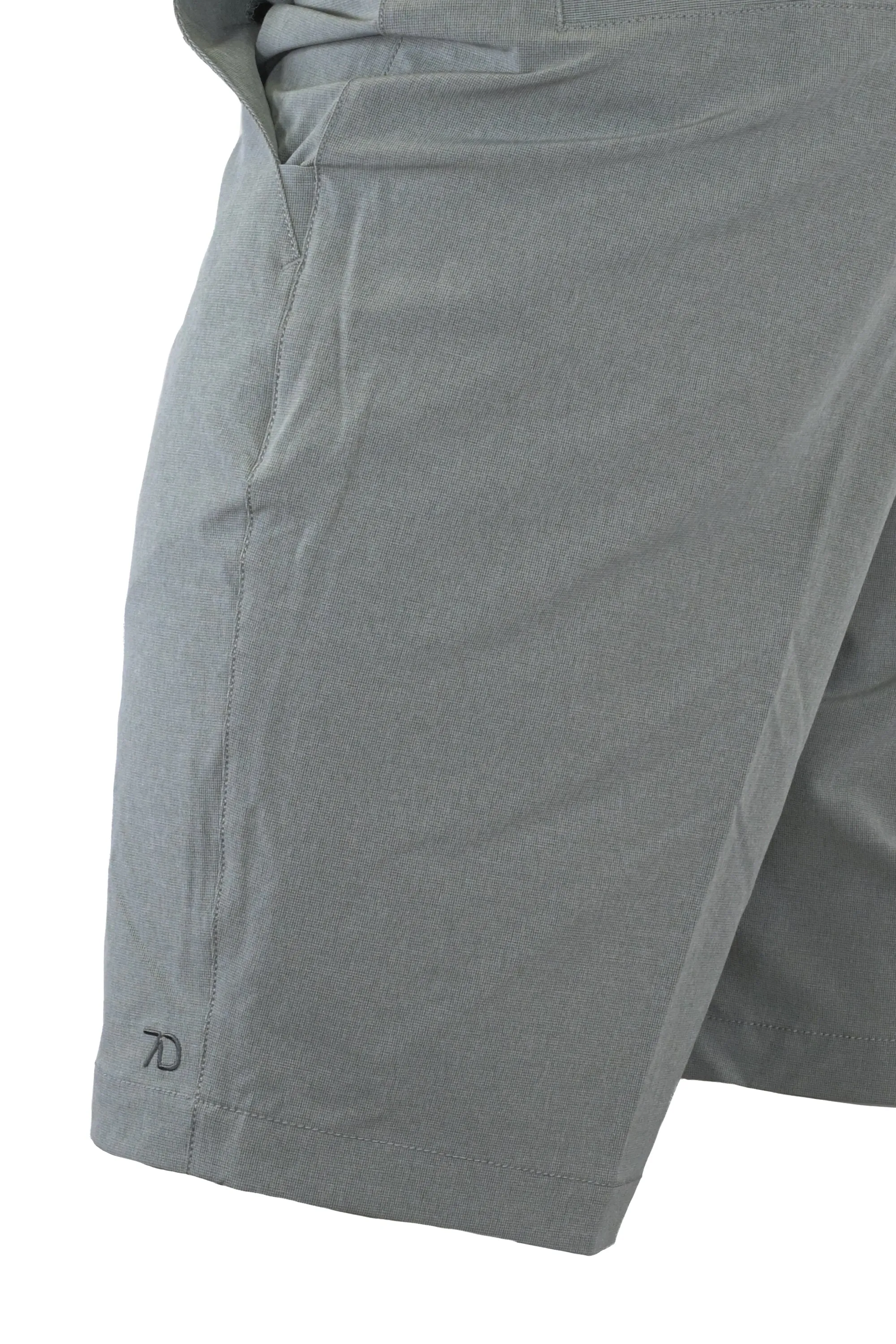 7 Diamonds Momentum Hybrid Shorts