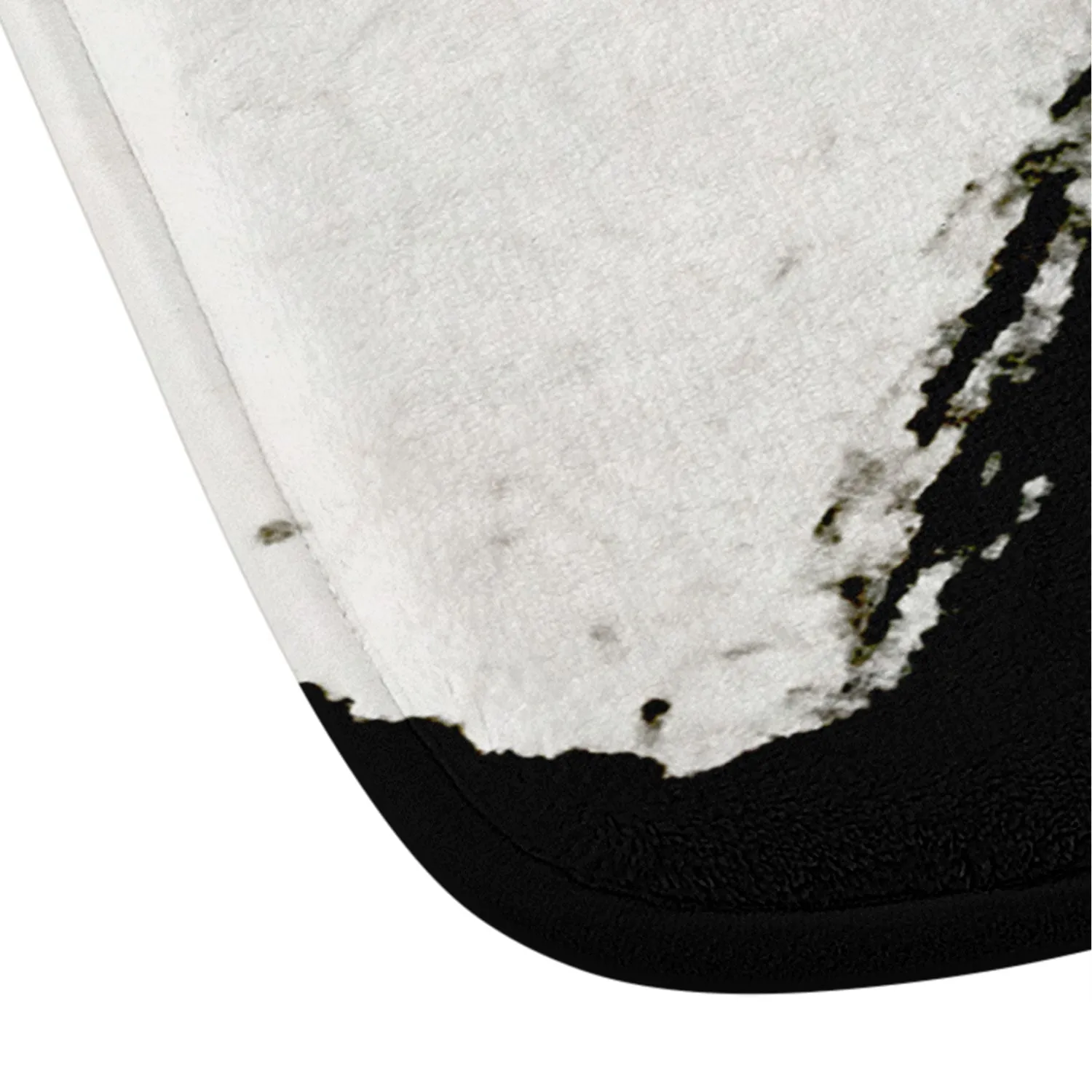 ARMOR 8 A MINIMAL ABSTRACT PIE MEMORY FOAM BATH MAT