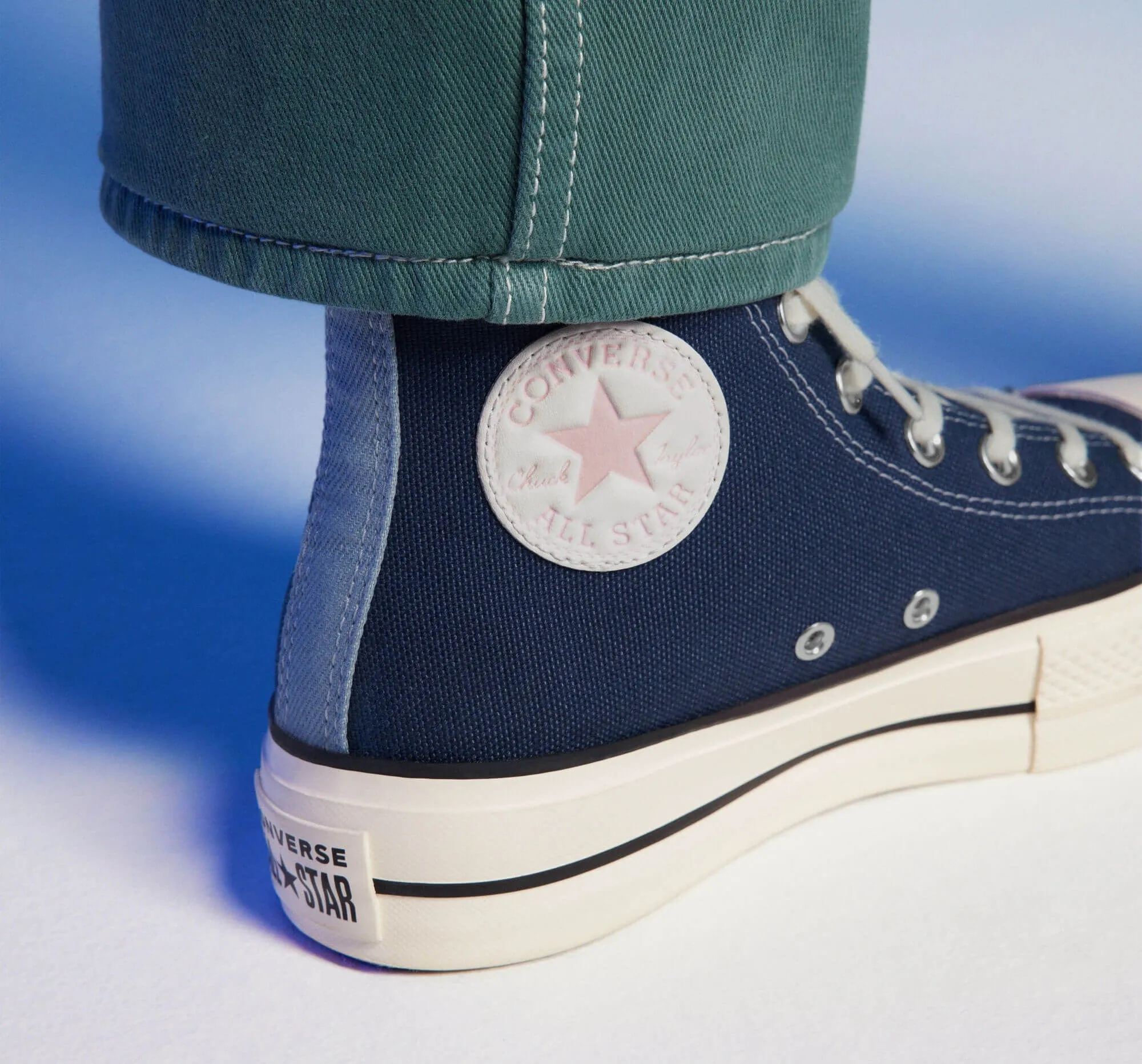 Converse Chuck Taylor All Star Lift Platform Denim NAVY/EGRET/SUNRISE PINK