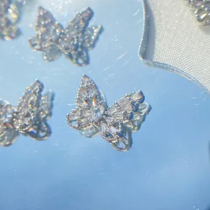Extravagant Royal Charms