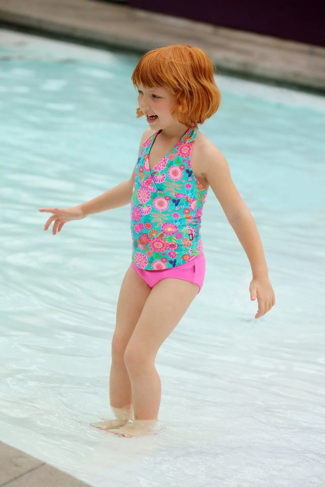 Girls UPF 50  Swimming Briefs | Black w. Bubblegum Stitch
