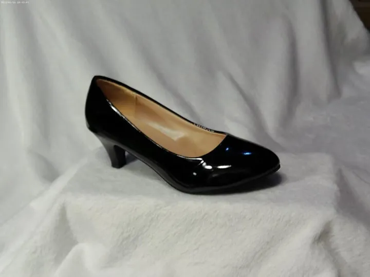 Kitten Heel