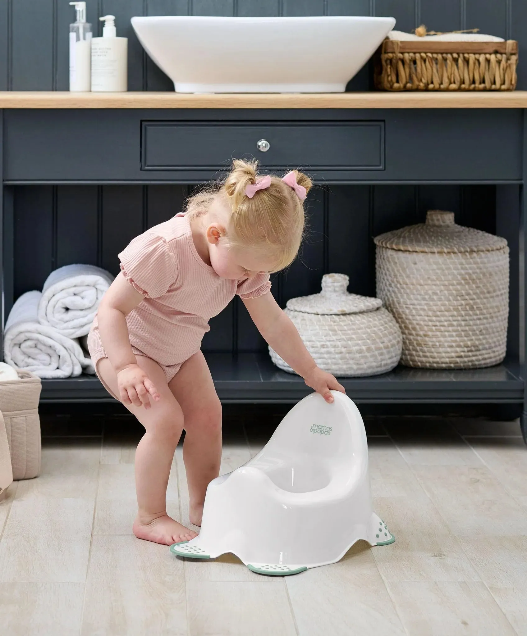 Mamas & Papas Anti Slip Potty – Eucalyptus
