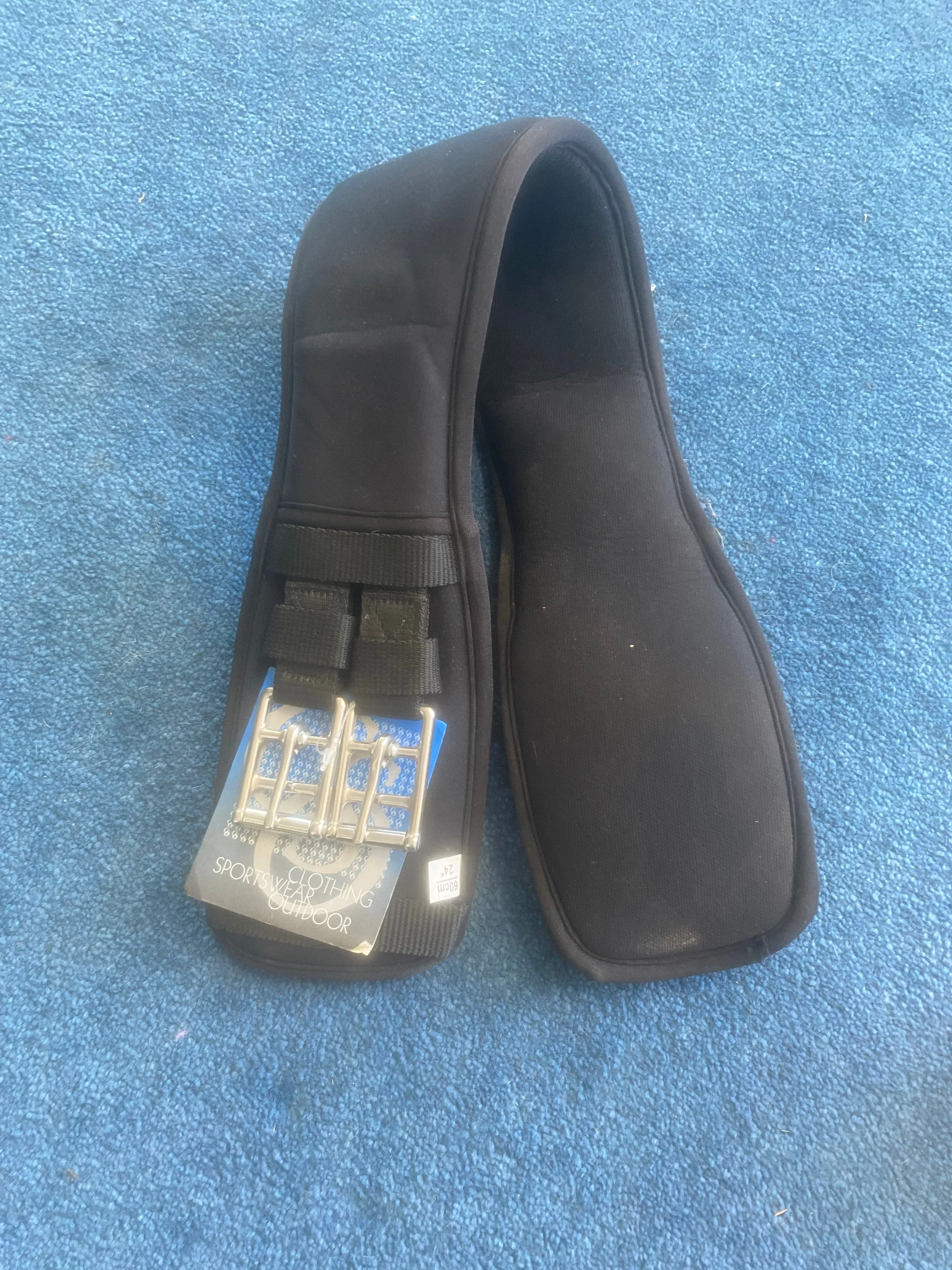 New memory foam girth 24” black