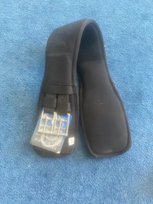 New memory foam girth 24” black