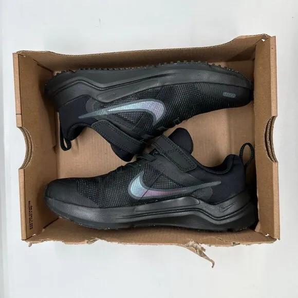 ⭐NIKE Little Kids comfy shoes 13C DOWNSHIFTER 12 Black Iridescent DM4193-002 New