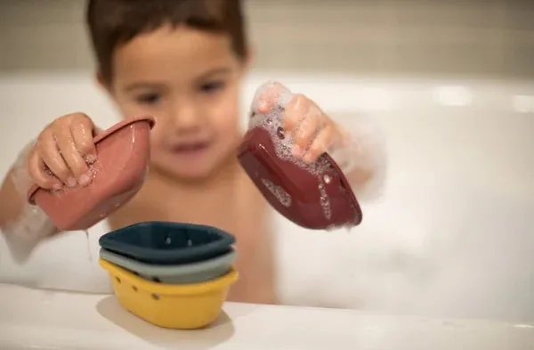 Noüka Stacking Boats Bath Toy