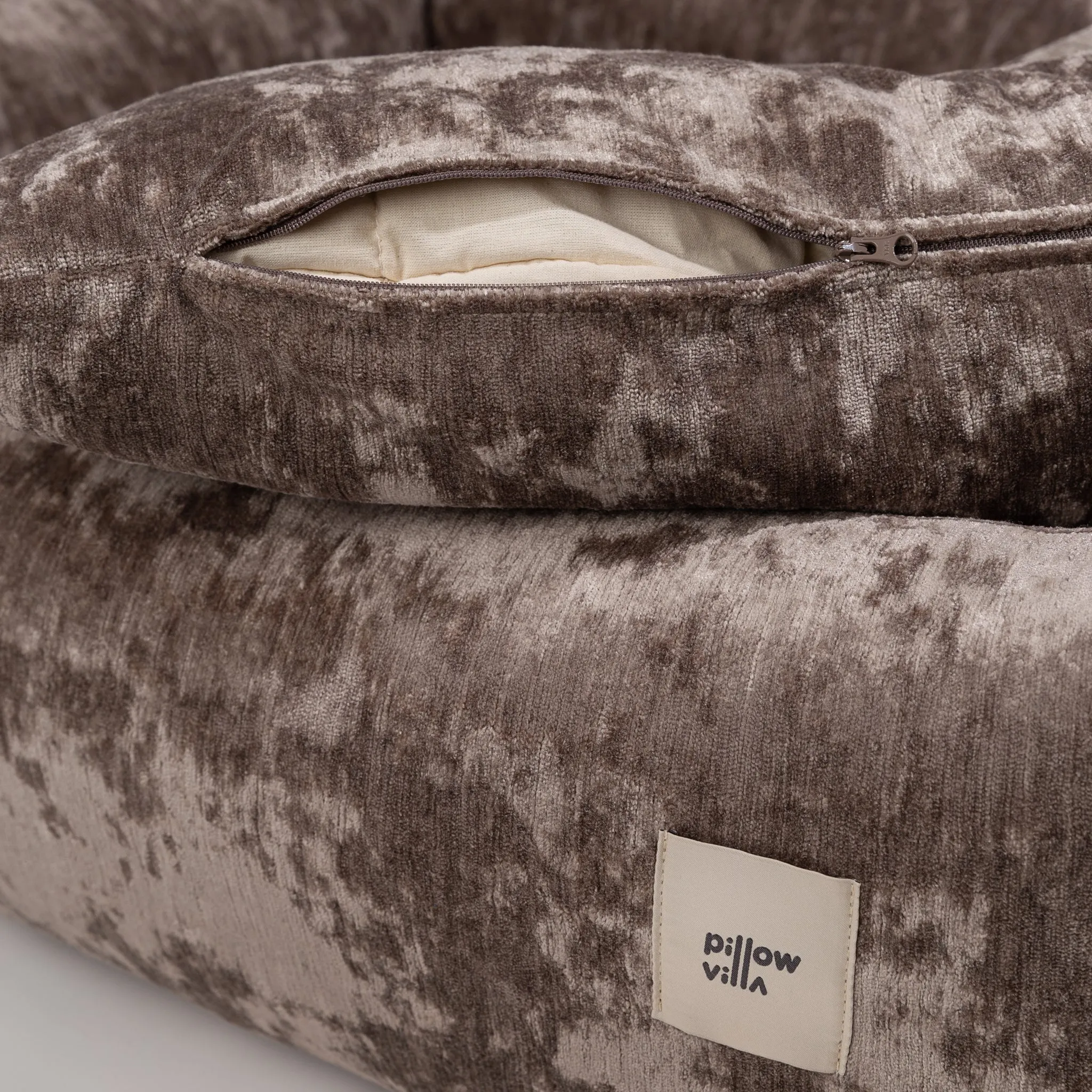 PillowVilla Memory Foam Dog Bed LOUNGE