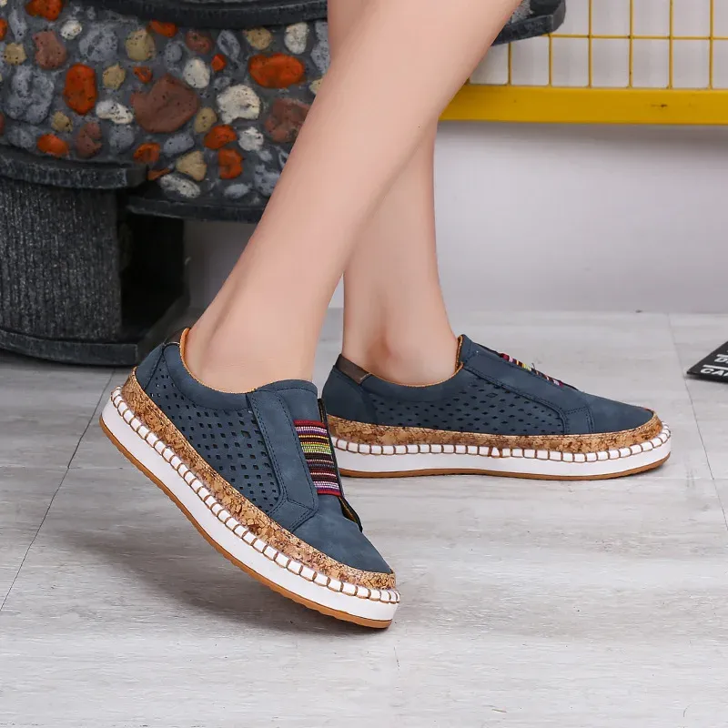 Yara - Comfortable Walking Shoes